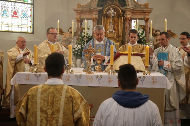 Blagdan Gospe Lurdske svečano proslavljen u Župi Presvetog Trojstva u Nedelišću